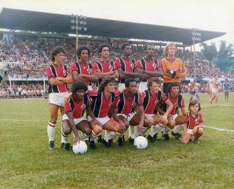 004- 1976 - Silvinho, Djalma, Piava, Pompeu, Ditão, Renato, Samara, Linha, Tonho, Fontan e Zequinha (e Cláudio Lopes Jr.) edit